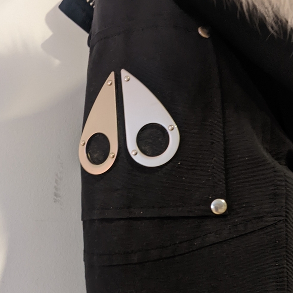 Mooseknuckle womens parka with fur trim - Picture 7 of 7